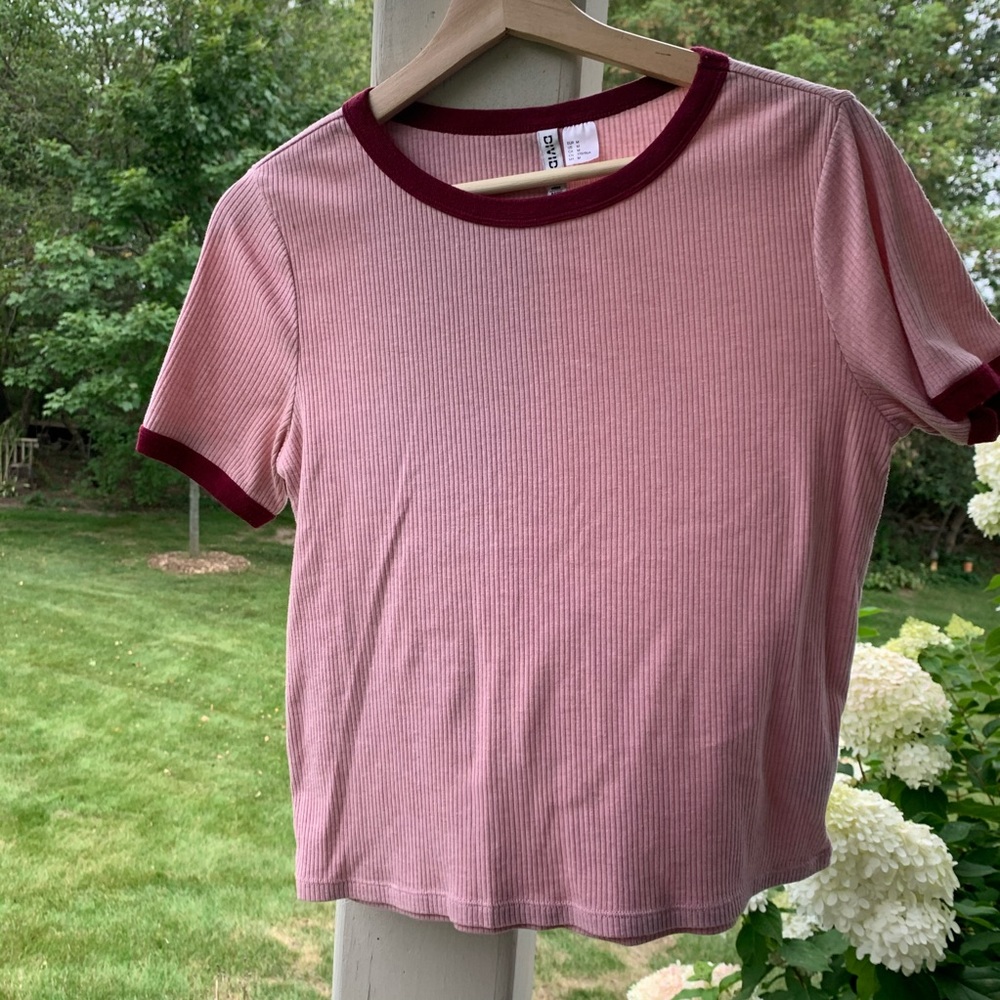 Ring-Neck Cropped Tee